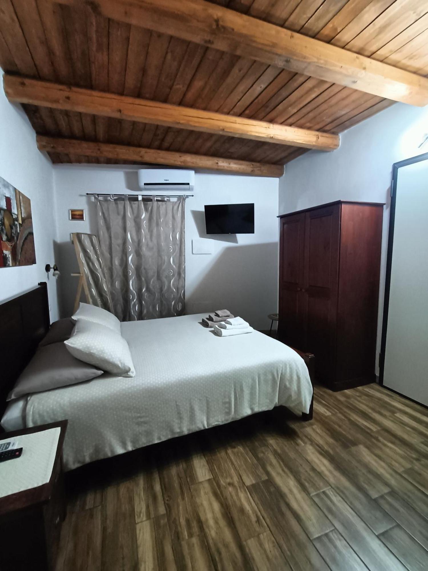 Bed And Breakfast Raggio Di Sole Иглесиас Экстерьер фото